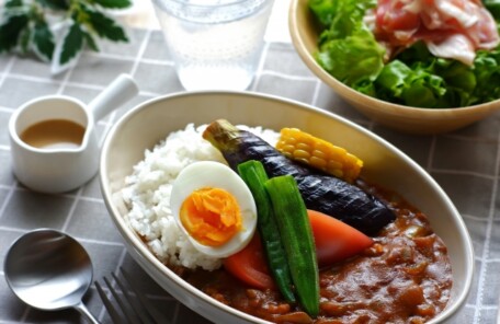 冷たいものばかりに頼りがちな夏の食事をテーマにしたアイキャッチ画像